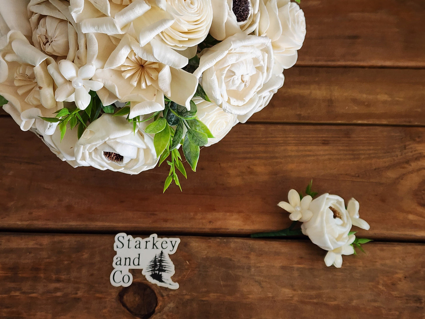 Classic Wedding Bouquet with a matching Boutonniere in Ivory