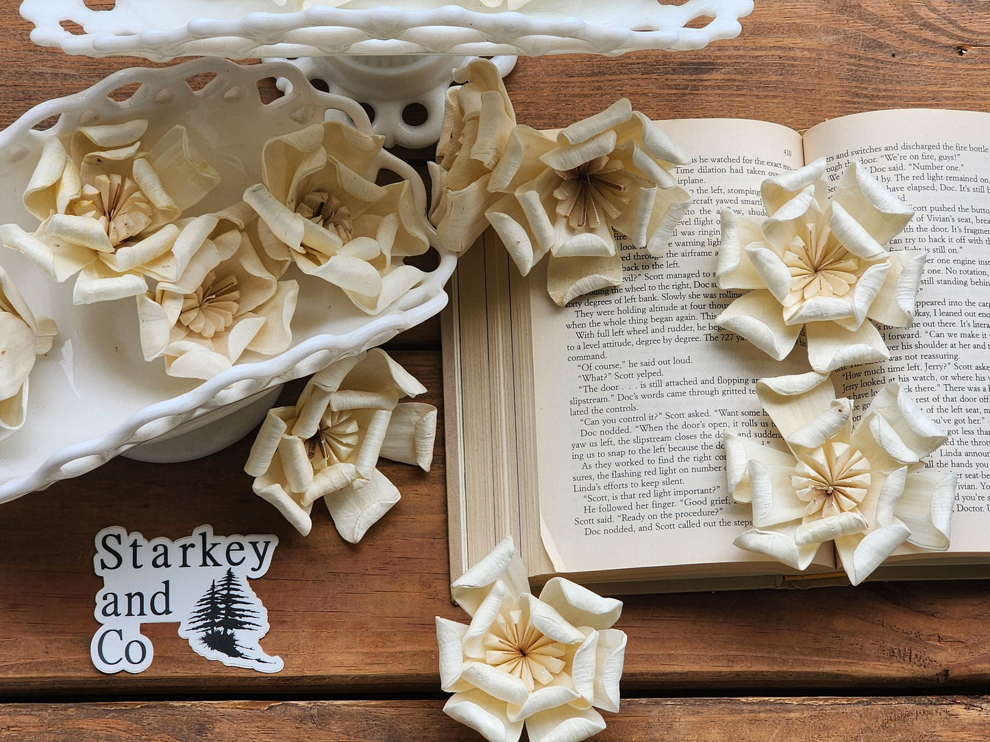 Wood Flowers, Magnolia (Set of 12)
