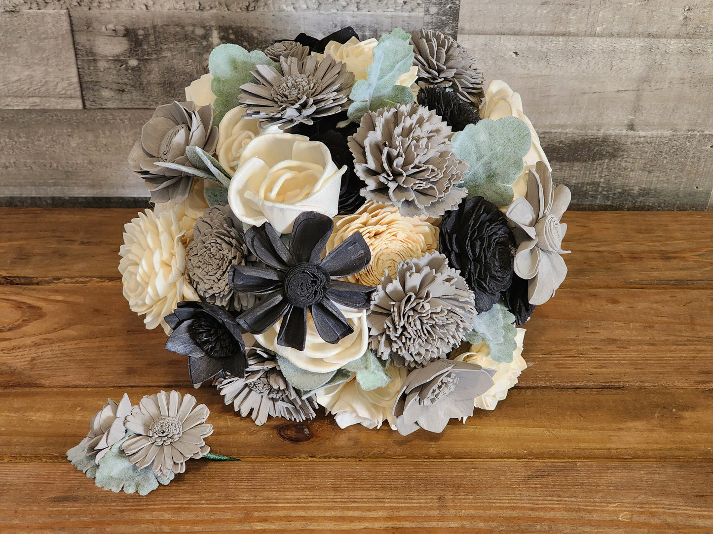 Wedding Bouquet with a matching Boutonniere in Ivory, Black and Gray