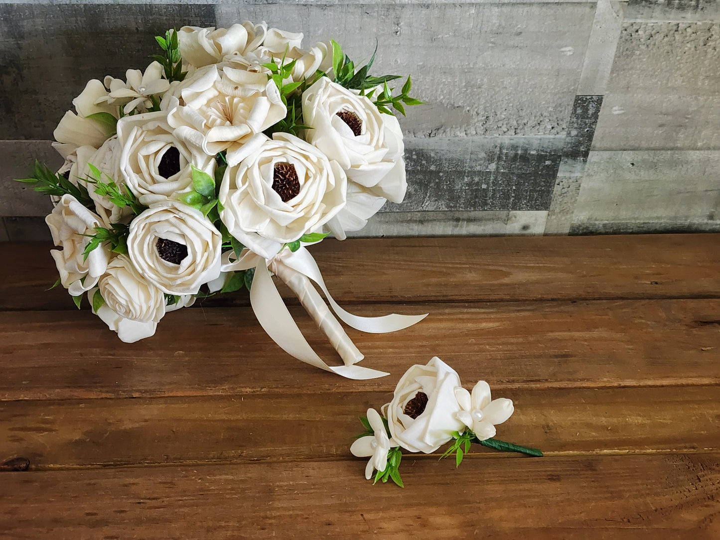 Classic Wedding Bouquet with a matching Boutonniere in Ivory