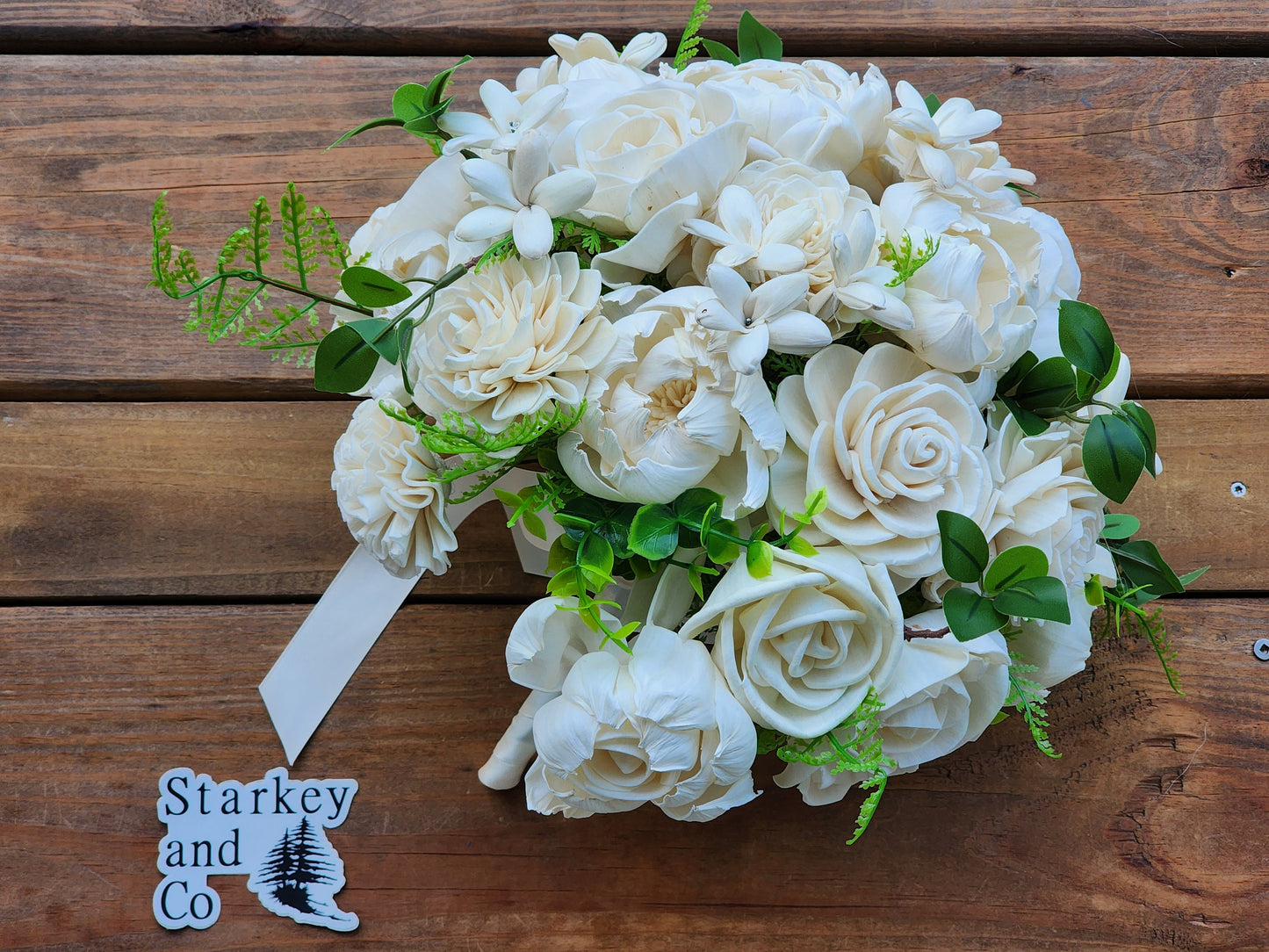 Classic Wedding Bouquet with a matching Boutonniere in Ivory