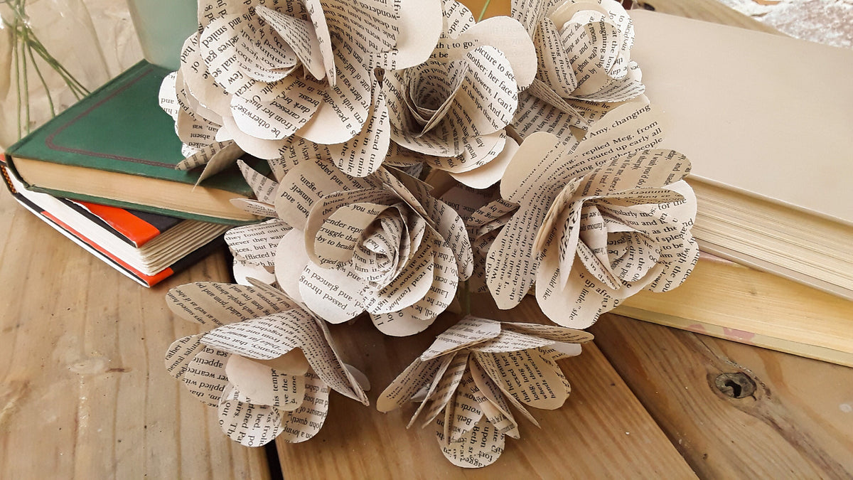 Book Roses, Book Page Flowers, Literary Gift, Bibliophile, Bookworm Gift, Book Page Decoration, Bookish Gift, Book Lover, Paper Roses