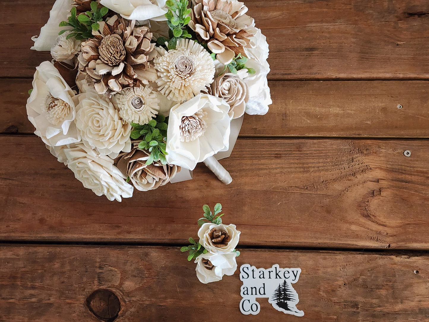 Country Inspired Wedding Bouquet with a matching Boutonniere