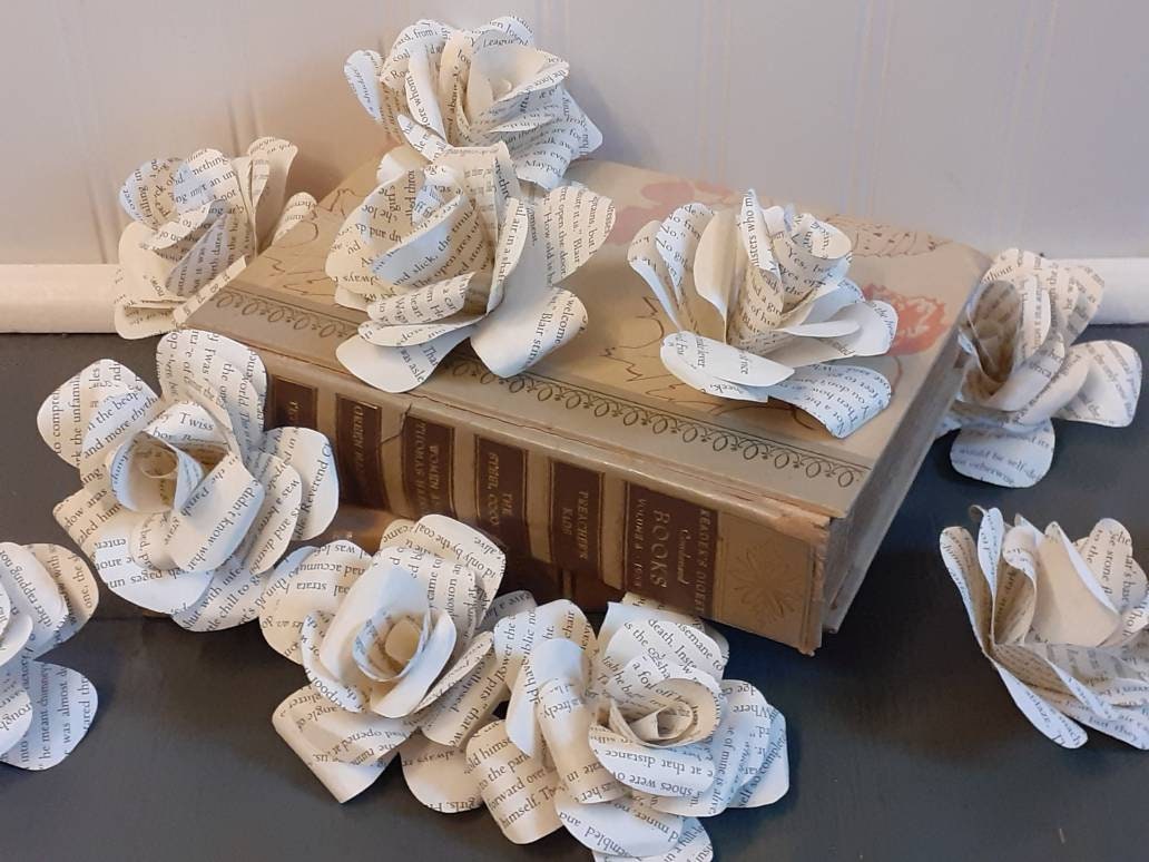 Book Page Flowers for DIY Centerpieces.  (Stemless, Set of 25)