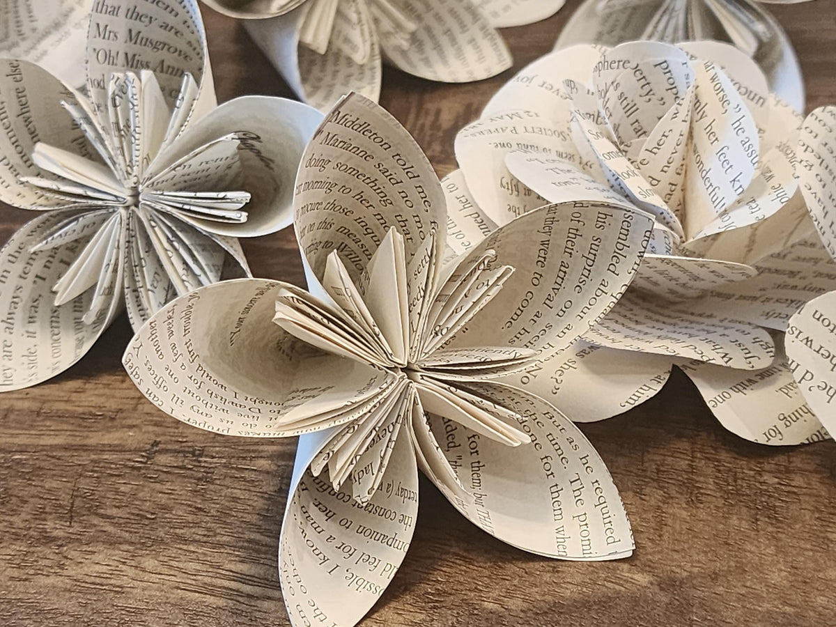 Book Page Flowers: Origami Kusudama & Roses, Book Decor - Set of 24
