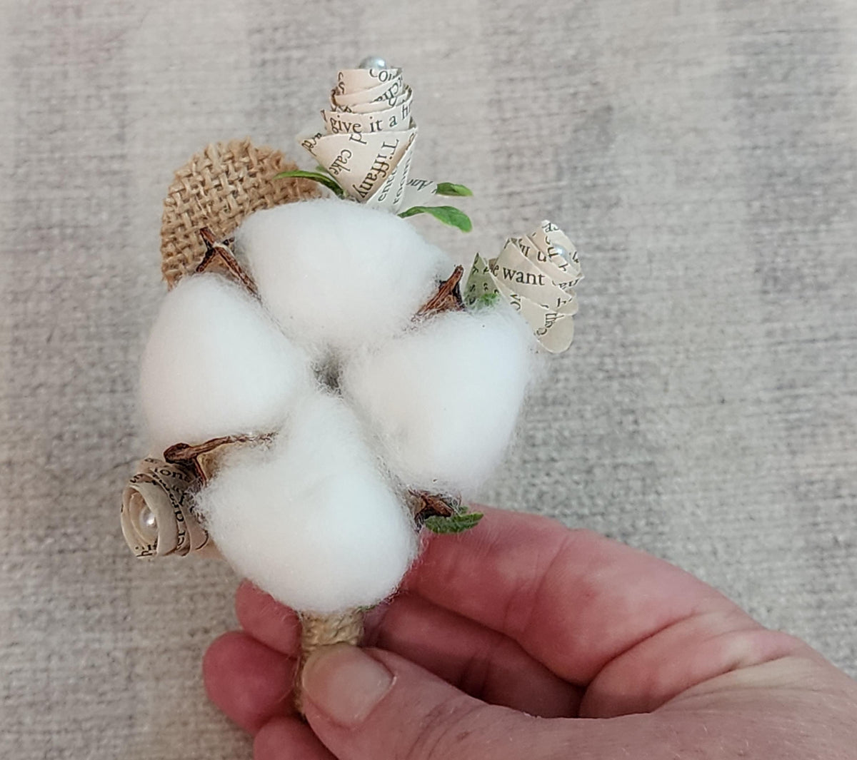 Groom or  Groomsmen Boutonniere – Natural Cotton & Book Page Rosettes with Pearl Accents, Rustic Literary Wedding Flower, Farmhouse Wedding