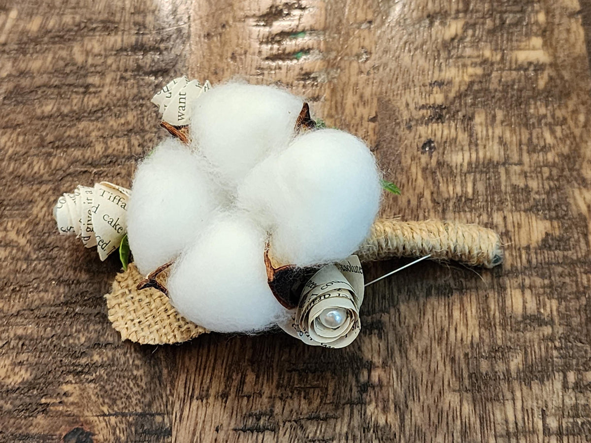 Groom or  Groomsmen Boutonniere – Natural Cotton & Book Page Rosettes with Pearl Accents, Rustic Literary Wedding Flower, Farmhouse Wedding
